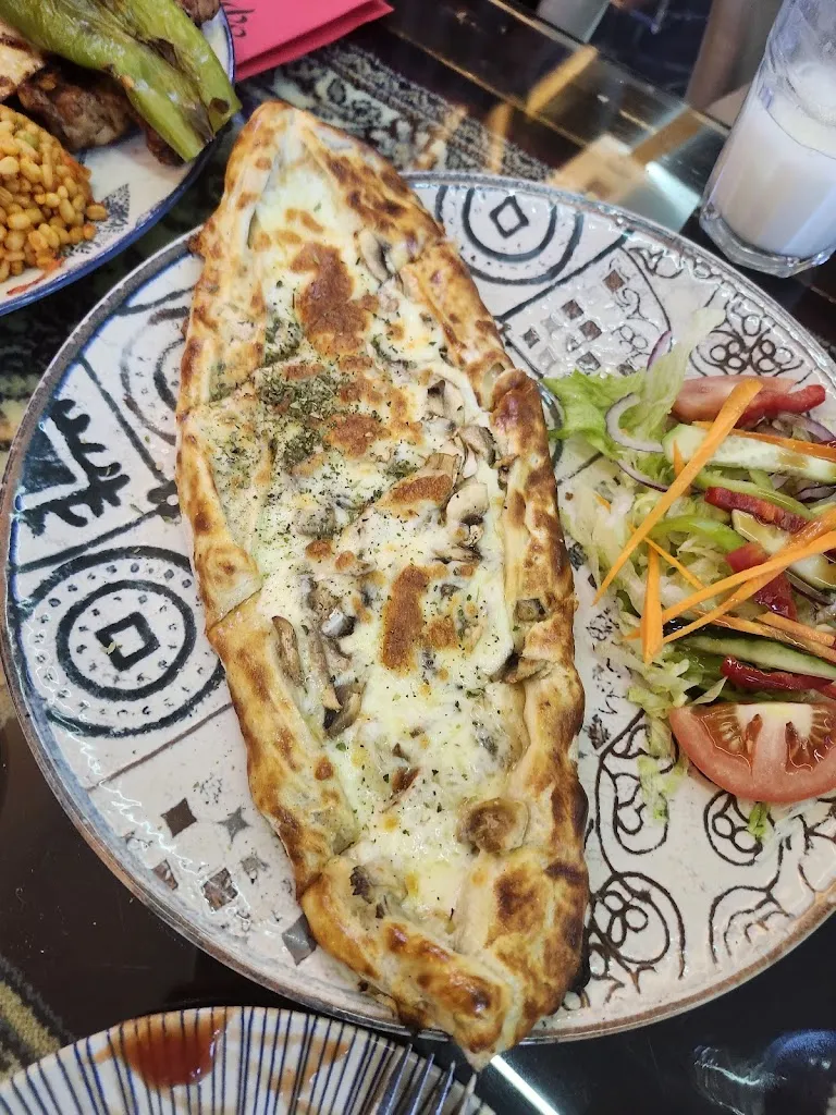 Ch. Jamshed_Sultan Palast Vallecas // Restaurante Turco & Shisha Bar Vallecas_Valdecarros_review