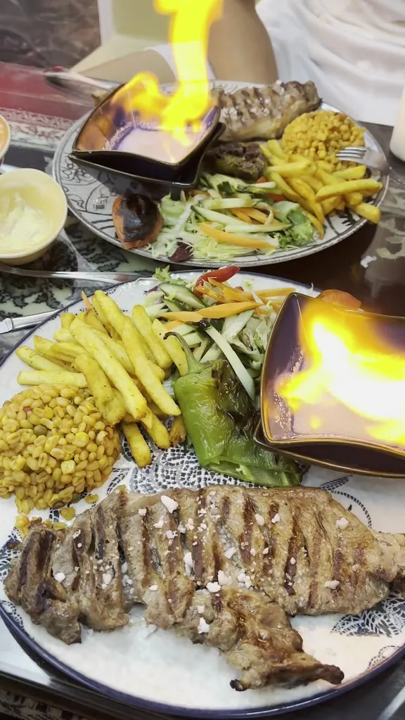 Sultan Palast Vallecas // Restaurante Turco & Shisha Bar Vallecas_Valdecarros_slider_image_2