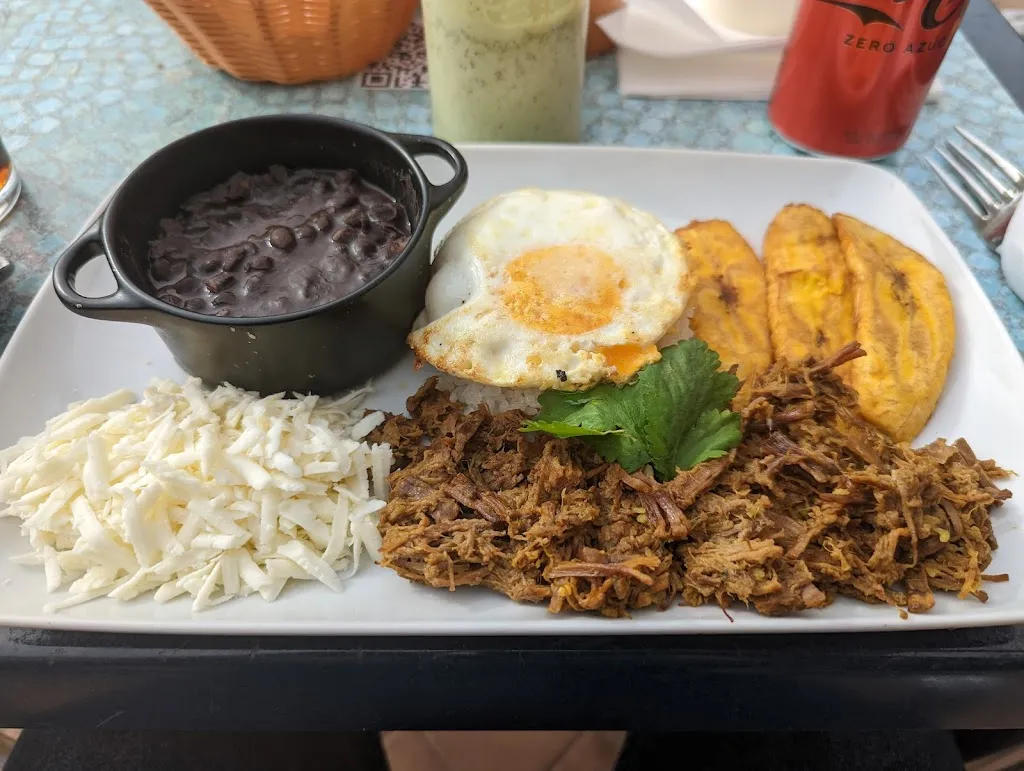 Menu_Restaurante Merecumbé comida venezolana_Valdecarros_image_6