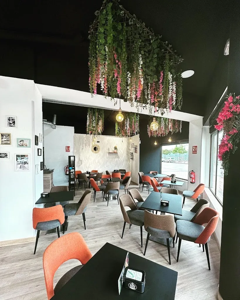 Restaurante Ajo y Perejil restaurant in Valdecarros