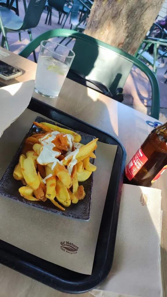 Raúl González_Bar Las Veguillas_Veguillas Las_review