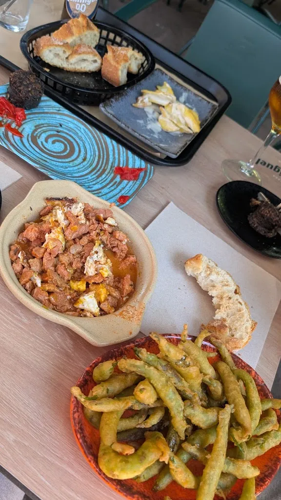 Joshua Pastor_Bar Las Veguillas_Veguillas Las_review