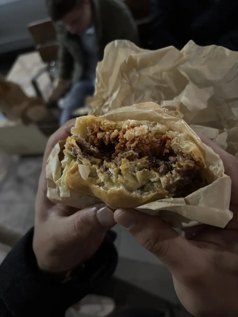 Juan Soriano Villascusa_REVOLTOSO Smash Burger_Villena_review