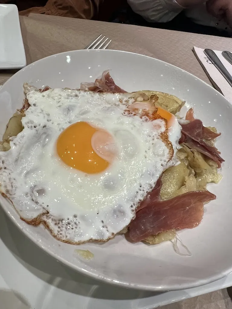 Gemma Vila_Café Oliva Bar_Villena_review