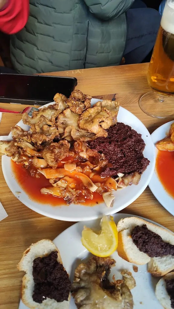 Ibrahim Zeiden_Bar-Cervecería La Morcilla._Villaverde de Guareña_recensione