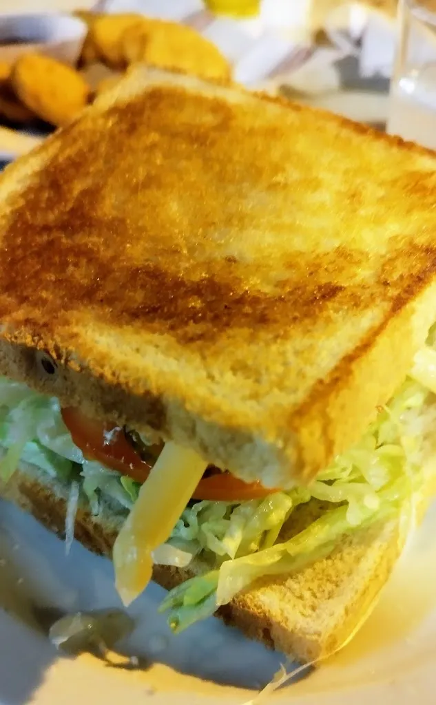 Ana S_Burger Carovi_Villaverde de Guareña_review