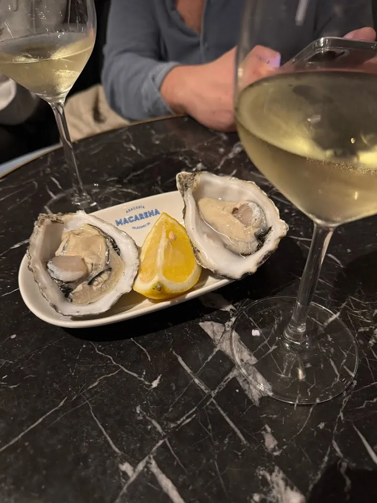 Javier Gordillo_Abacería Macarena_Villaverde de Guareña_review