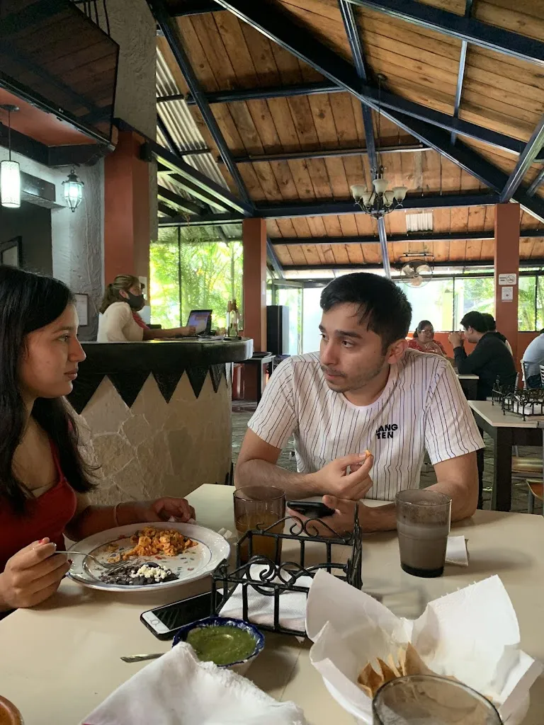 Jesús Farrera Grajales_Mi Chosita_Villaflores_review