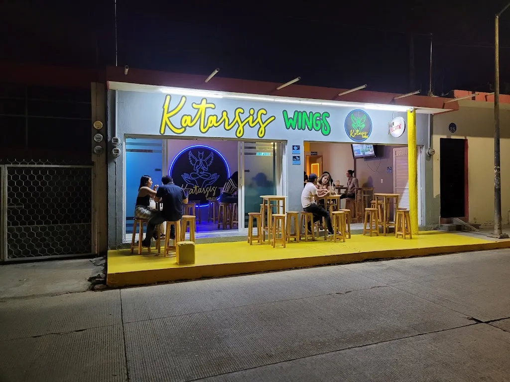 Katarsis Wings restaurant in Villaflores