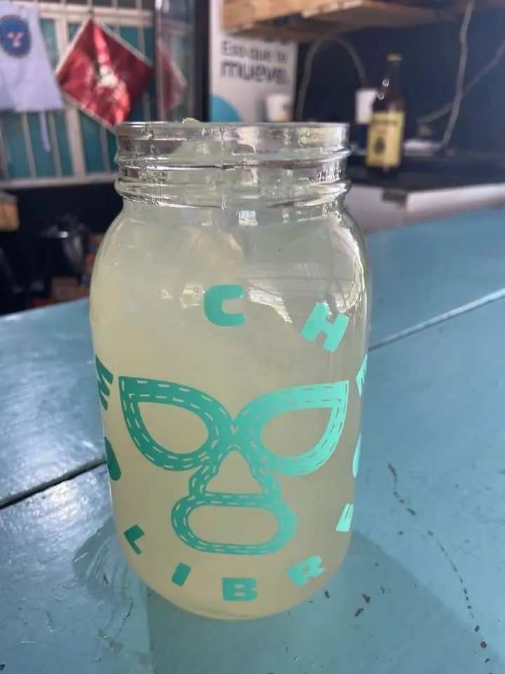 Miche Libre Mariscos_Villaflores_slider_image_3