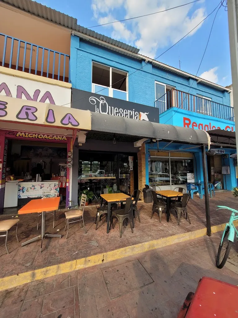 RUBÉN MORENO_La Quesería Bife-Restaurant_Villaflores_review