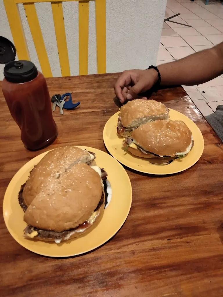 Menu_Villanos burguer_Villaflores_image_7