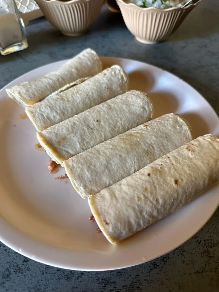 Geyser Hernandez_Tacos Tío Chema_Villaflores_review