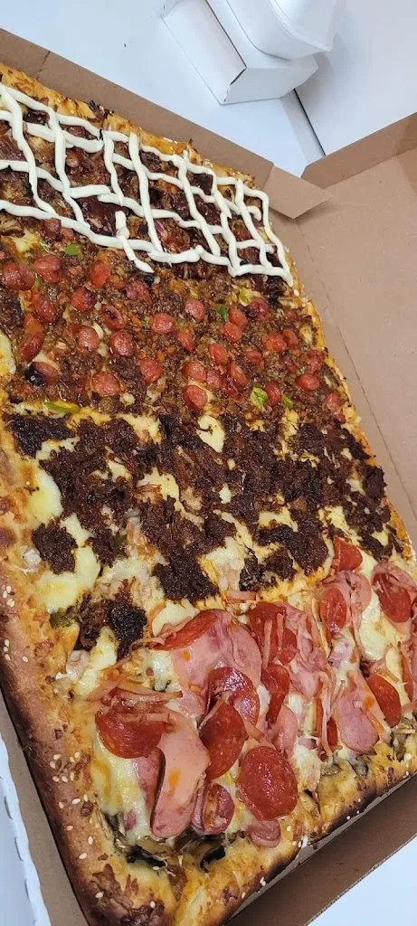 Rikas Pizzas_Villaflores_slider_image_3