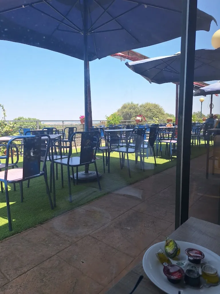 Juan Vázquez_Cafeteria campo golf Zarapicos_Zarapicos_review