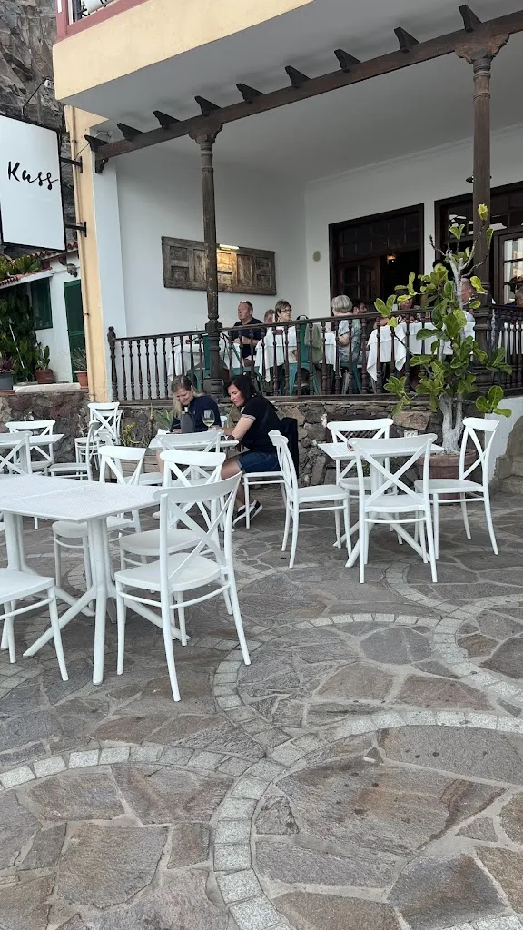 Caroline Sutton_Restaurante Kuss_Alajeró_review