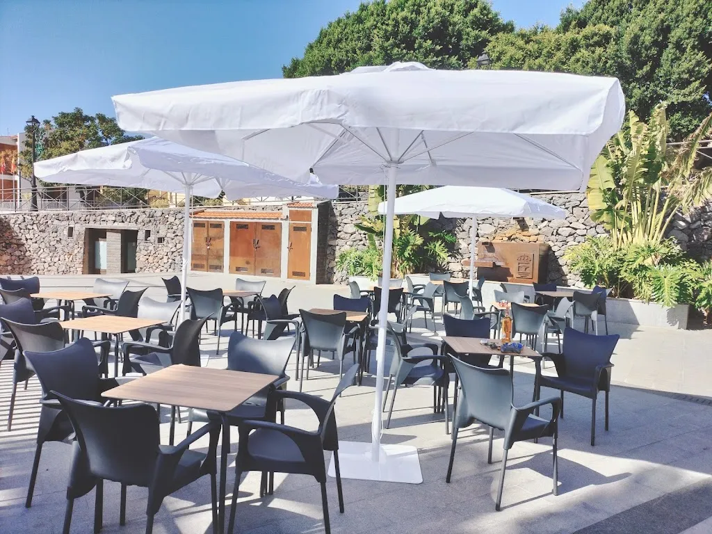 La Vega Food House restaurant in Alajeró