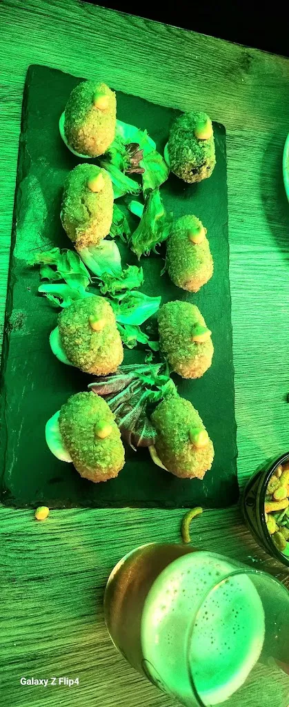 Fina Tomas_Clandestina BAR RESTAURANTE_Villena_review