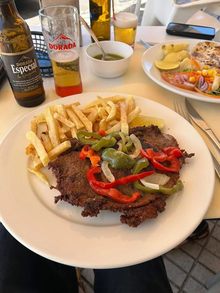 T. Jahn_Bar La Hidalga_Arafo_review