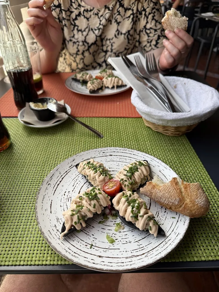 algirdas stanaitis_La Tasquita de Adeje_Adeje_review