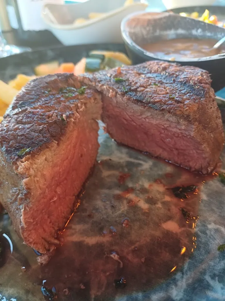 Andy Bullock_Amalfi Restaurant_Adeje_review