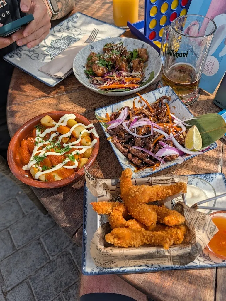 scott james_Solis Restrobar_Adeje_review