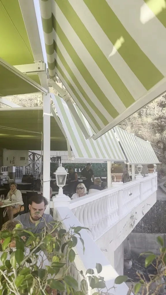 Javier Garcia_Bar Restaurante Otelo_Adeje_review