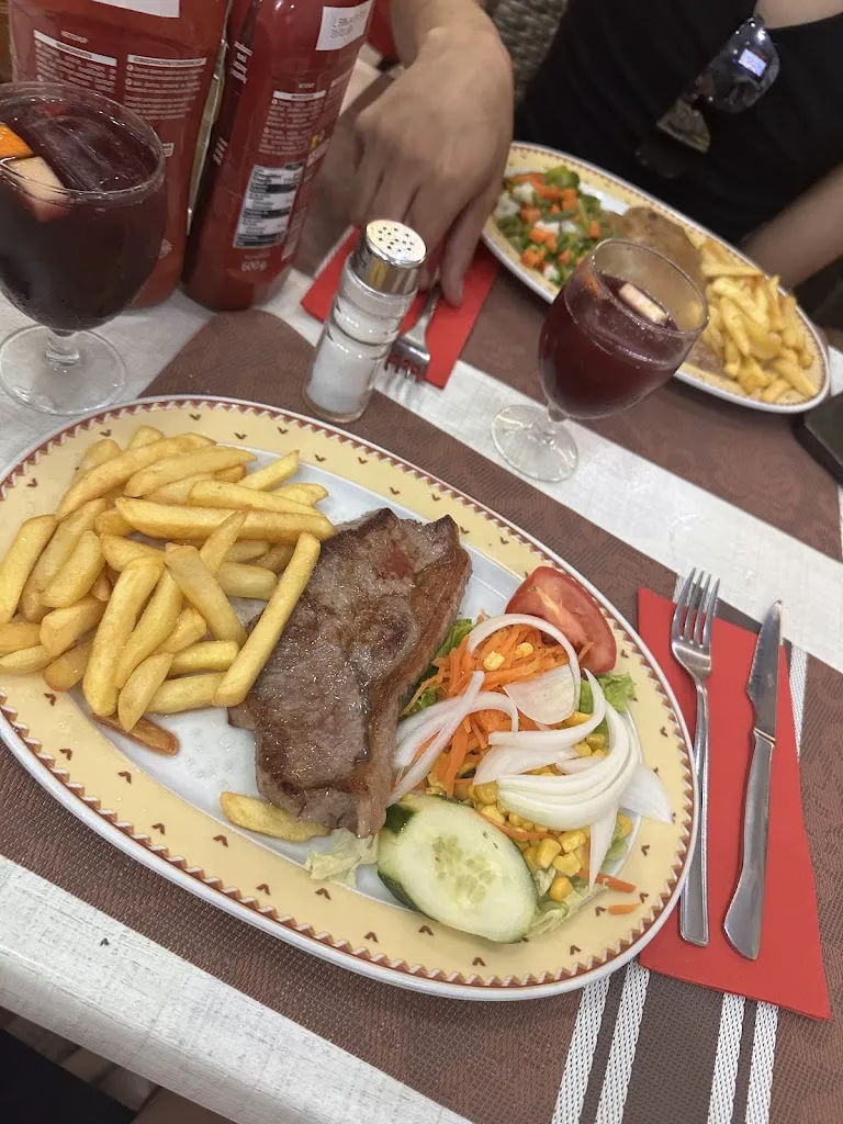 Lauren Prescott_Loch Ness Restaurant_Adeje_review