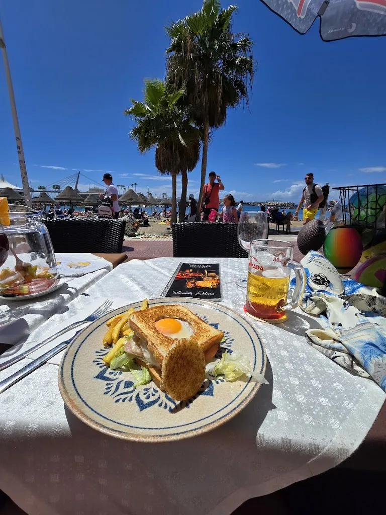 Ashley Hill_Restaurante El Puerto_Adeje_review