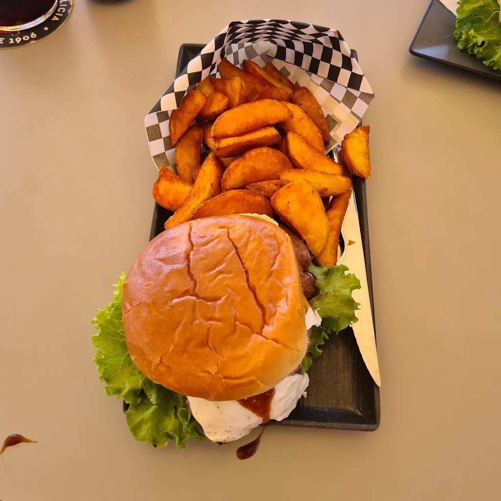 Peter Permentier_70’s Café Poris SL_Arico_review