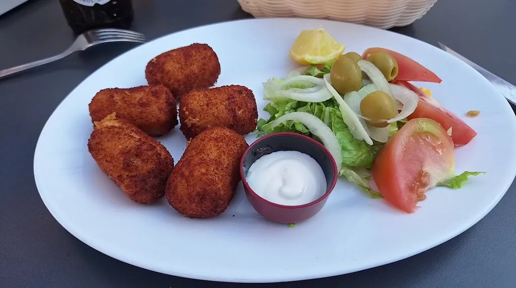 Tasca Chicato_Arico_slider_image_2