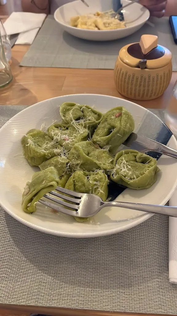 Irene Sourpis_Restaurante Il Bolognese_Arico_review