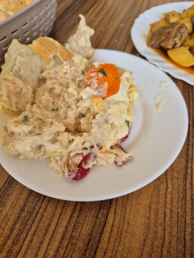 Julia Ogden_Bar Montes de Oca_Arico_review