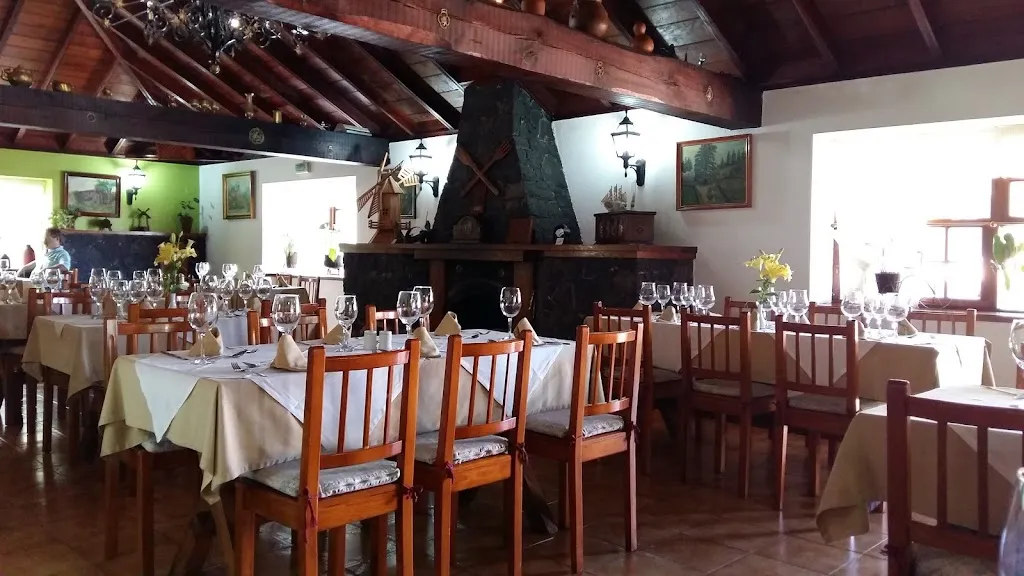 Restaurante las Tres Chimeneas_Breña Alta_slider_image_1