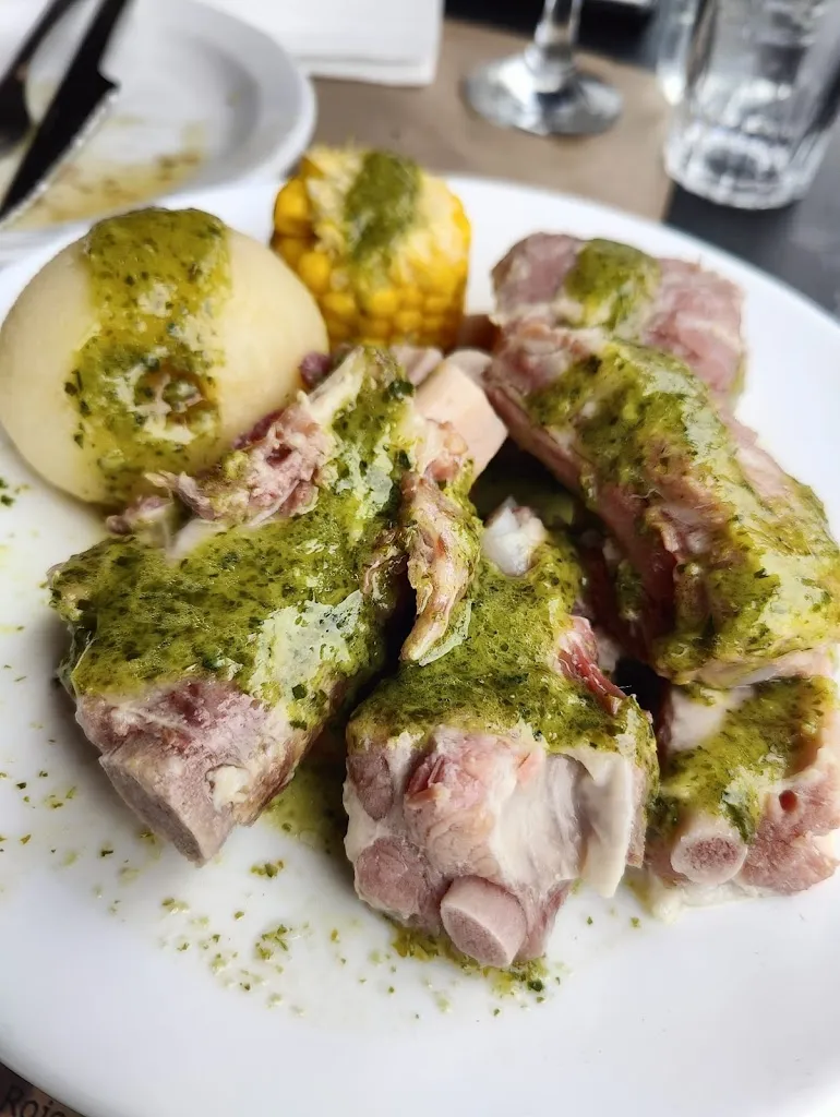 Eva Ferraro_Casa Pancho_Breña Alta_review