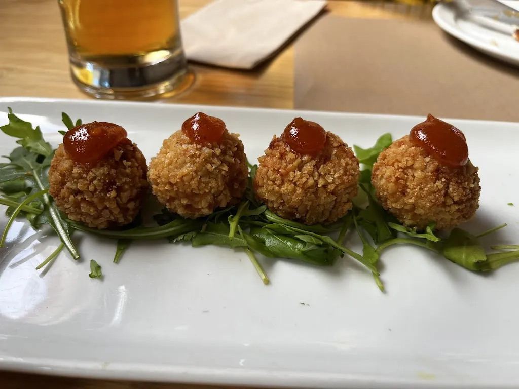 Ysla Job's Bar_Buenavista del Norte_slider_image_3