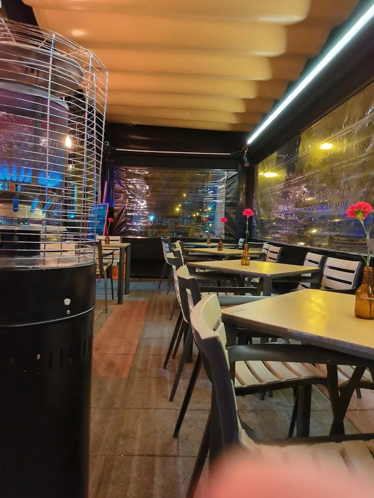 Eva T_LA TARARA_Frontera_review