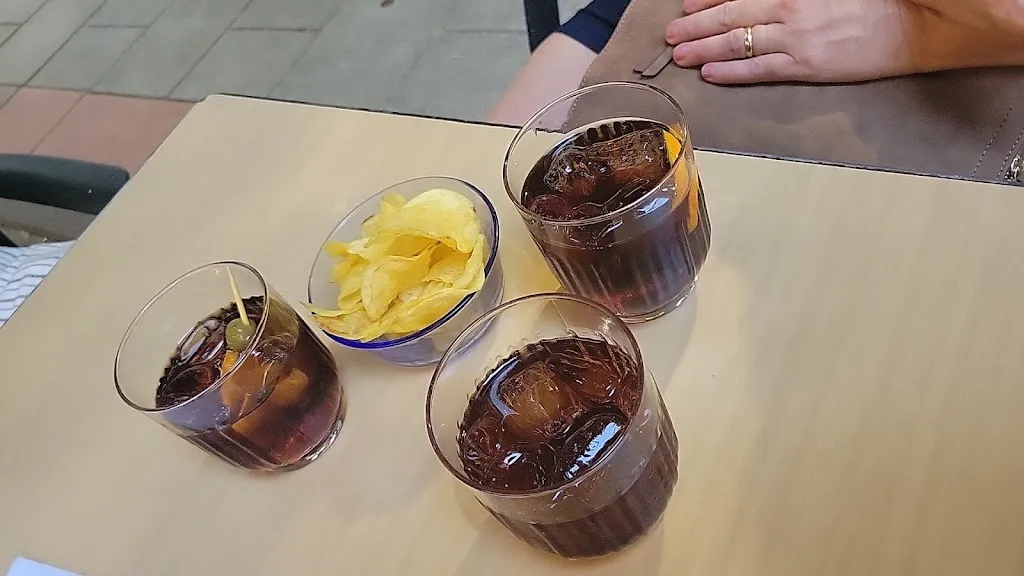 Jim C_LA TARARA_Frontera_review