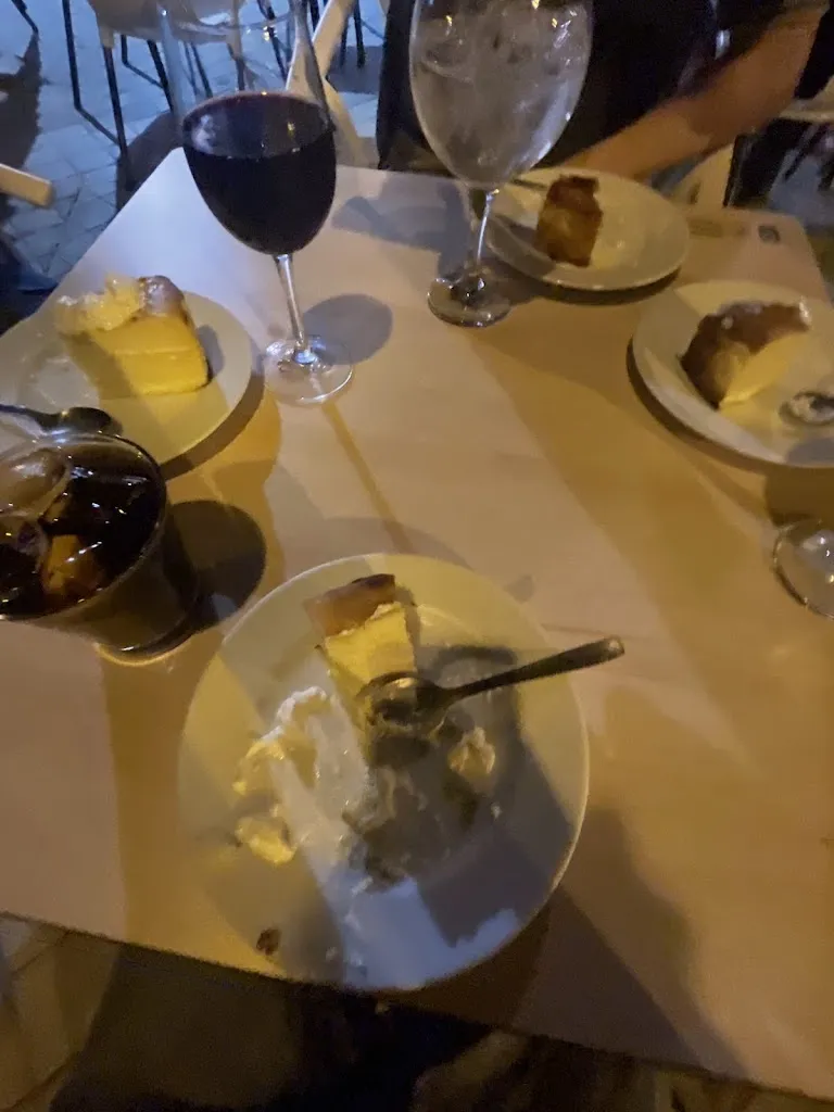 Ben Bachman_RESTAURANTE BOCADOS BAR_Frontera_recensione