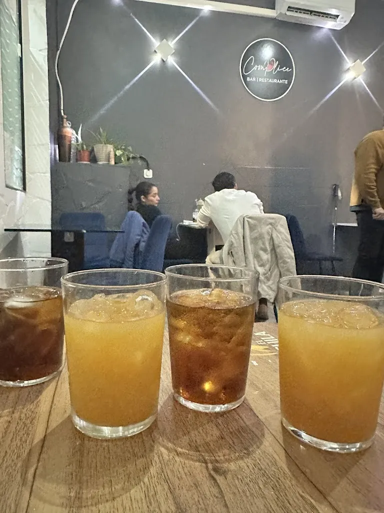 Lynmarie Rivera_Complice Bar Restaurant_Frontera_review