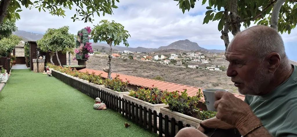 Mavis Beresford_Restaurante El Cobijo_Arona_review