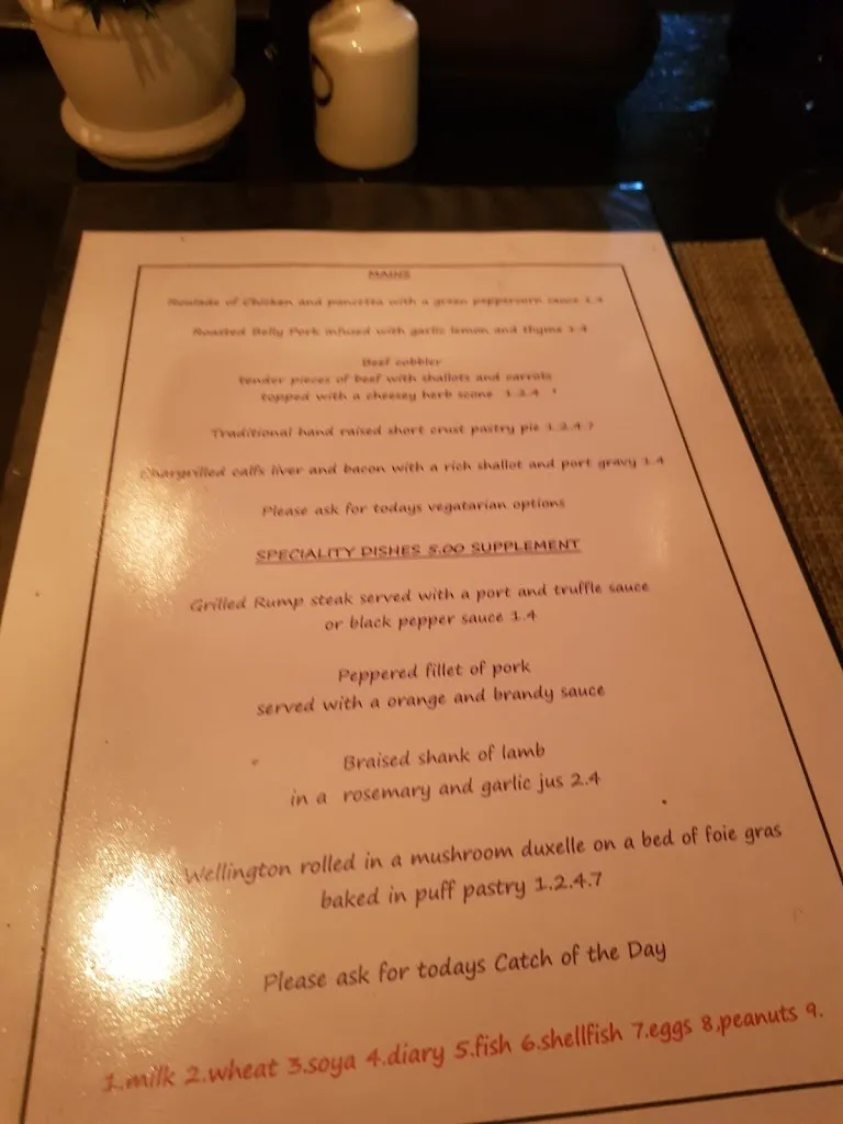 Menu_Oliver's Out of Town_Arona_image_4