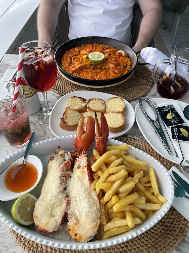 Maria Terebei_La Medusa Restaurant • Cocktail • Bar_Arona_review