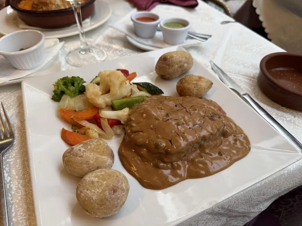 The House Restaurant_Arona_slider_image_3