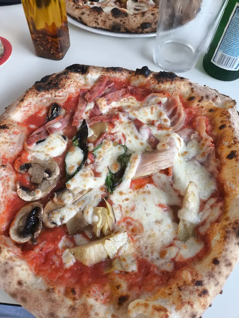 Nemanja Nešković_Pizzeria Fuoco&Pizza_Arona_review