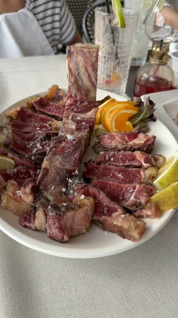 Yan Zhou_Taurus Argentine Steak House & Italian Cuisine_Arona_review