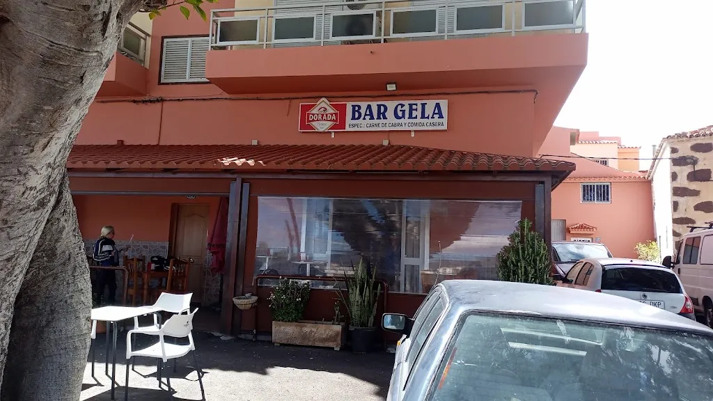 Bar Gela restaurant in Arona