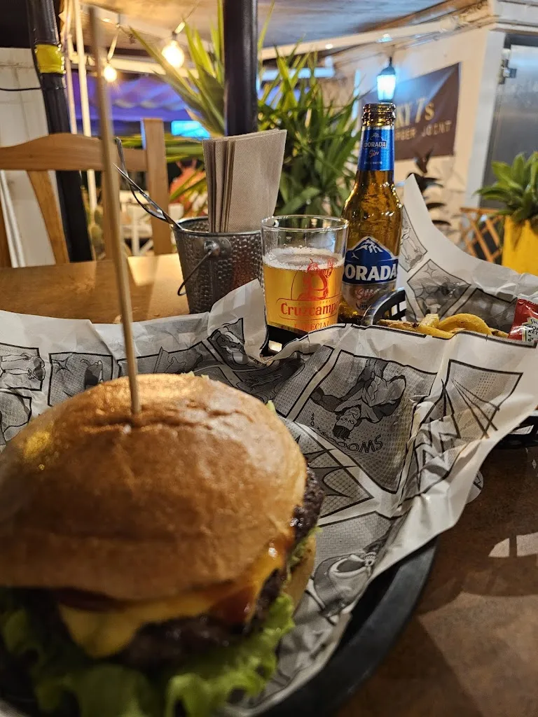 Menu_Lucky 7's Bar & Burger Joint._Arona_image_5