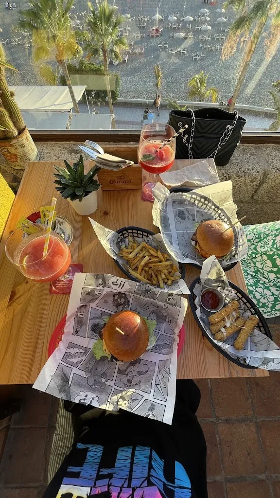 Menu_Lucky 7's Bar & Burger Joint._Arona_image_6