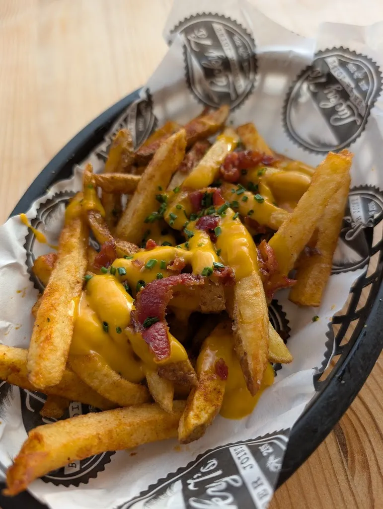 Menu_Lucky 7's Bar & Burger Joint._Arona_image_8